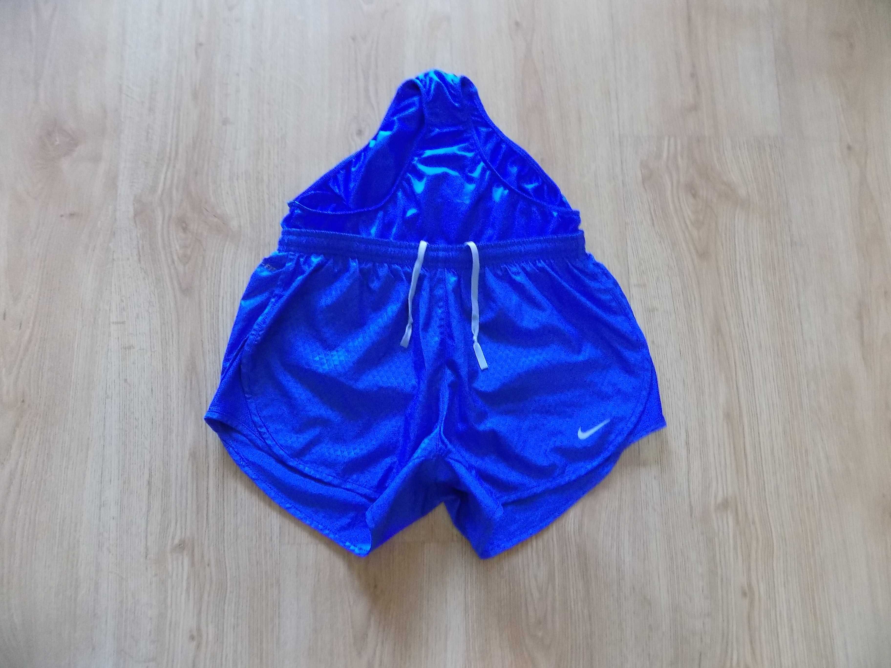къси панталони nike running/pro клин шорти спорт дамски оригинал S/XS