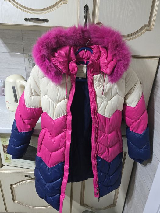 Продам тёплый пуховик на девочку