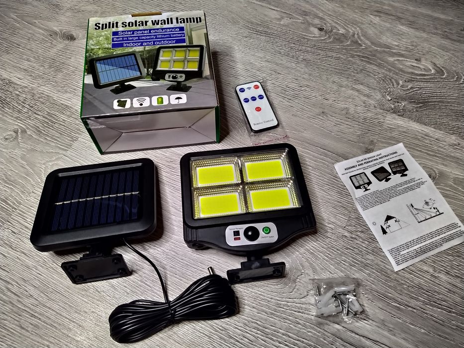 Lampa Solara  cu Senzor de miscare, acumulator incorporat, panou solar