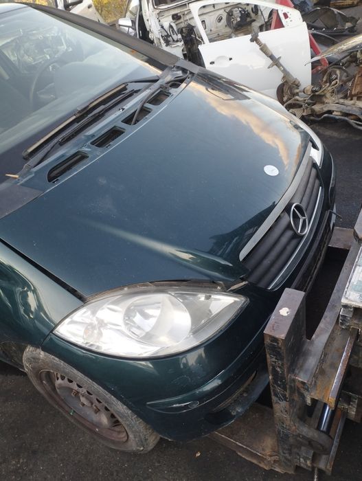 Bara fata capota oglinda far Mercedes a160 2006