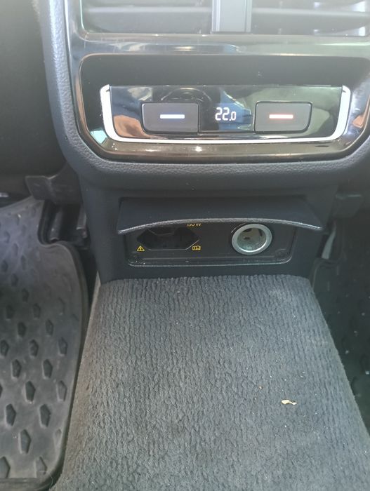 Vând Passat B8 2015 ,1.6 120CP ,DSG7