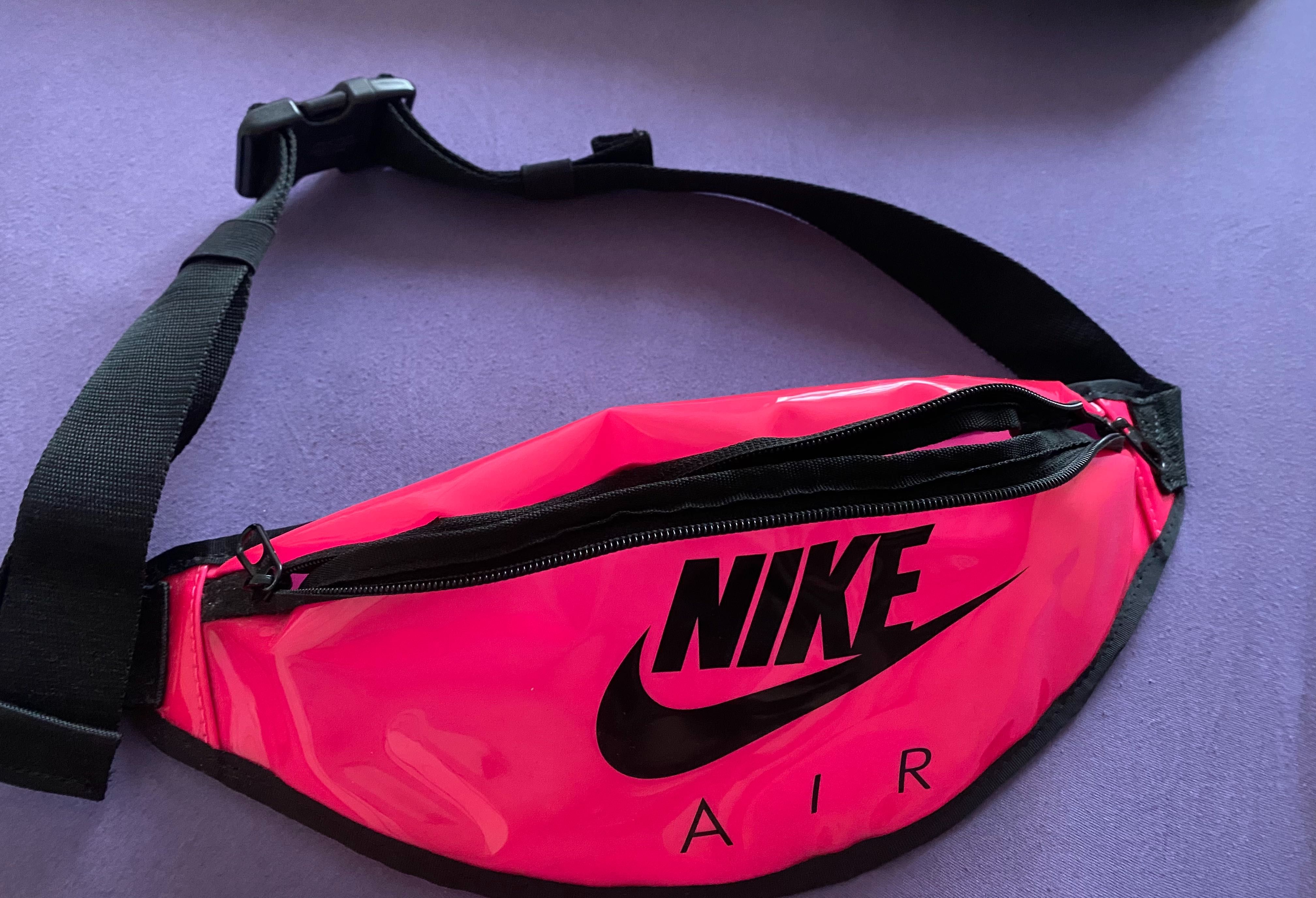 Nike чанта за кръста