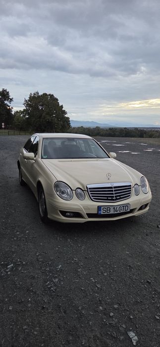Mercedes e class 211