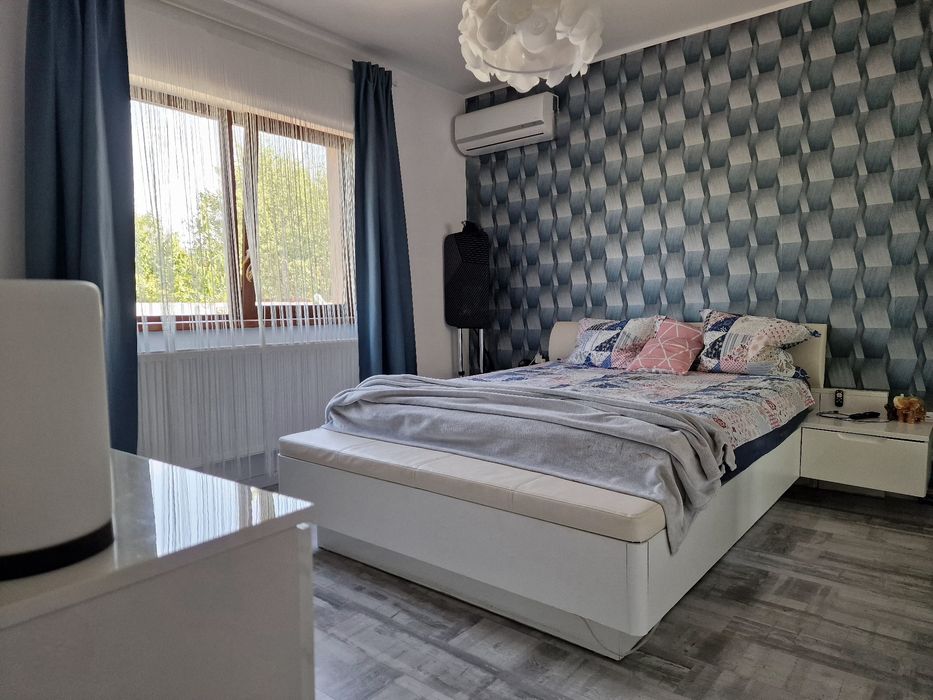 Casa moderna cu piscina si jacuzzi - la 20 min de Bucurest si 5 km A0