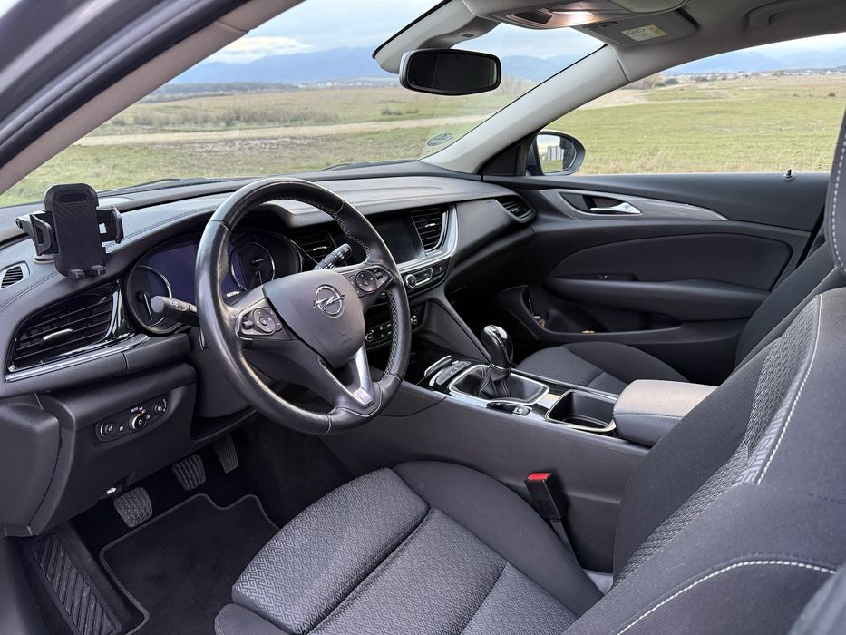 Opel Insignia 2020 diesel break 105729 km