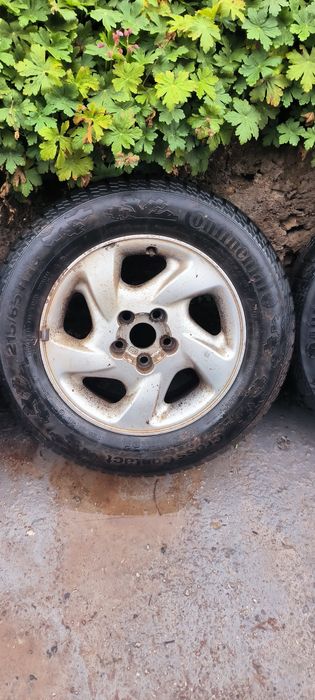 Гуми с джанти Toyota RAV4