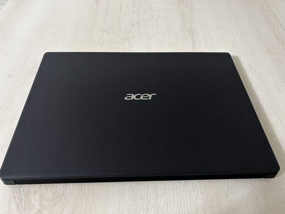 Ноутбук Acer aspire 3