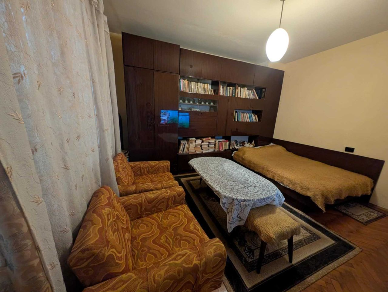 Продава се Тристаен апартамент в Русе, Широк център - 86 кв.м за 1198 €/кв.м - Снимка #3