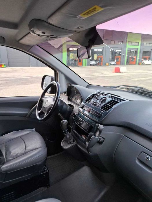 Продаётся автомобиль MERCEDES-BENS VITO