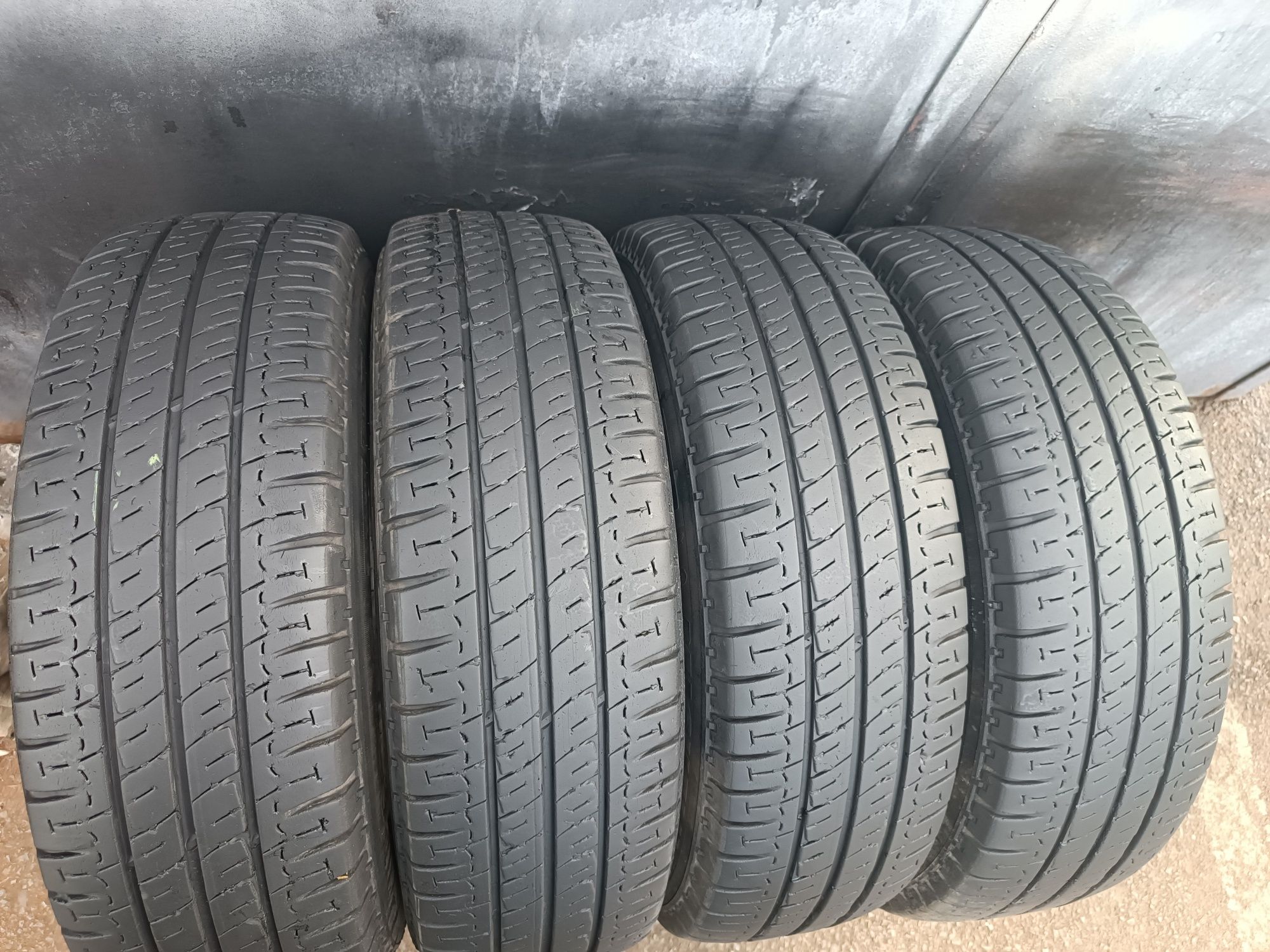 215/70/15 C Michelin