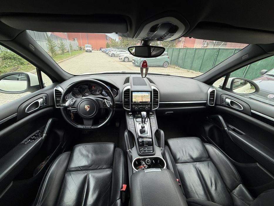 Porsche Cayenne-3.0d-240Cp-E5-2011-Navi-Piele-Variante