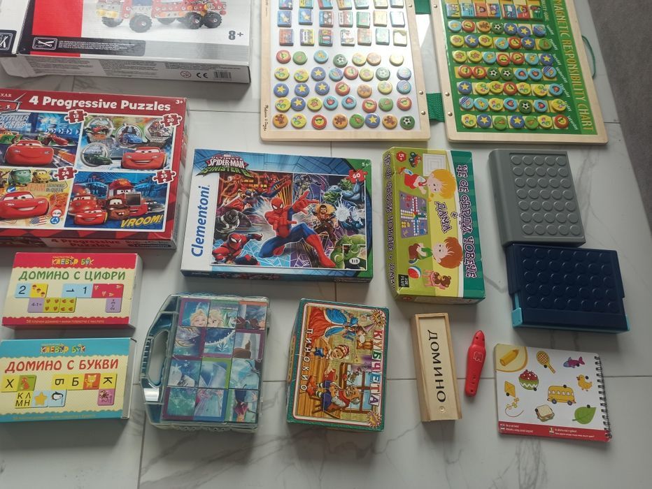 Настолни игри , повечето са нови