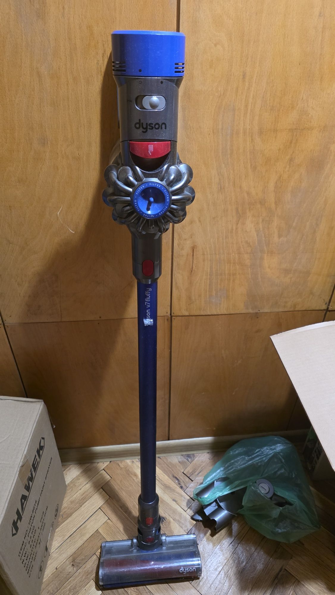 Прахосмукачка Dyson V7