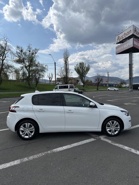 Peugeot 308 hatchback