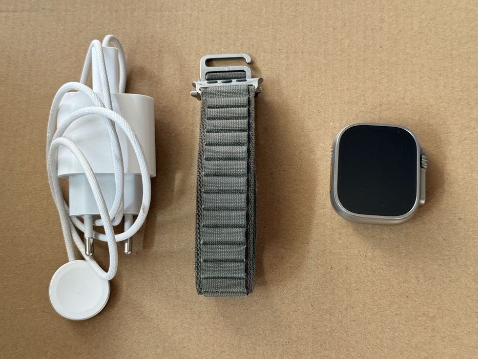 Apple watch ultra 2 Sapphire Titanium 49mm