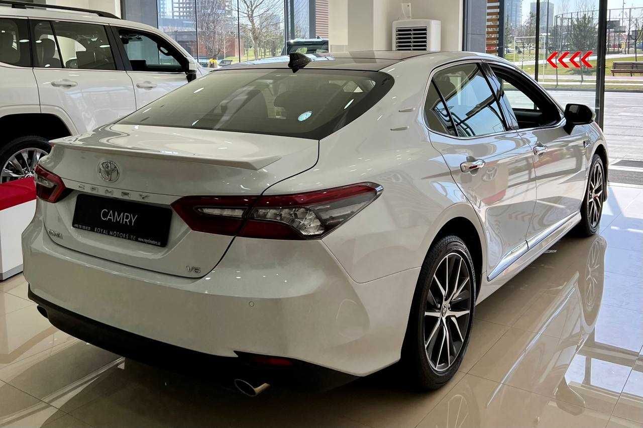 Toyota Camry Prestige 3.5L 2023