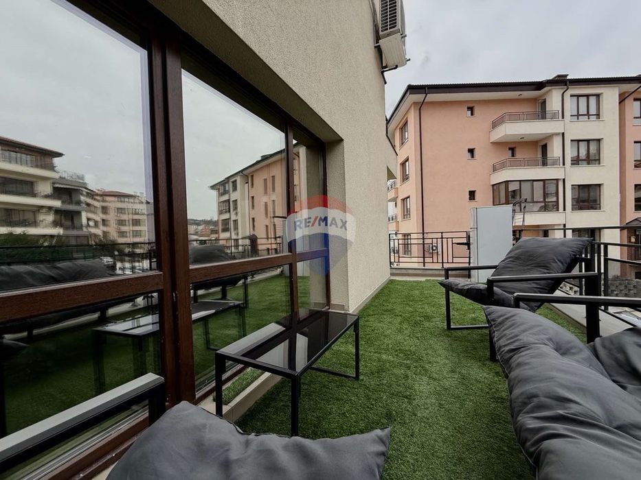 Стилен апартамент с две спални за продажба, кв. Възраждане, гр. Варна