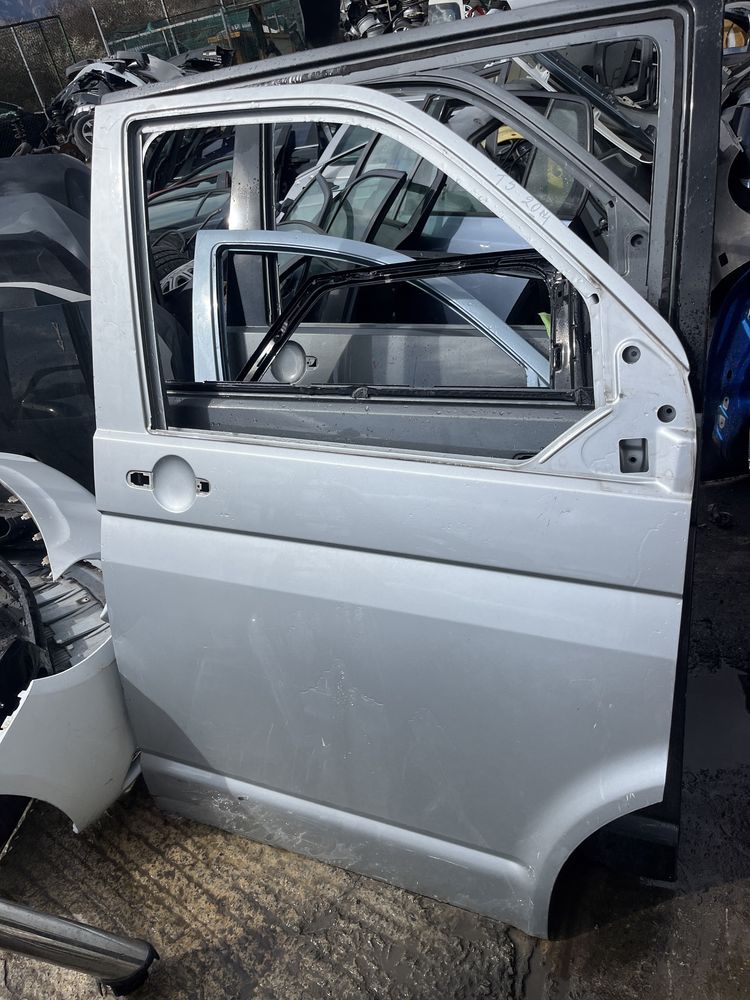 5 броя предна дясна и 1 брой задна дясна врата VW T5 Multivan