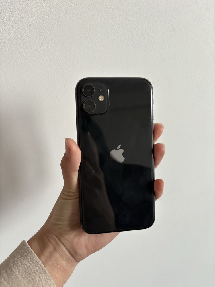 Iphone 11 в подарок чехол и оригинал шнур