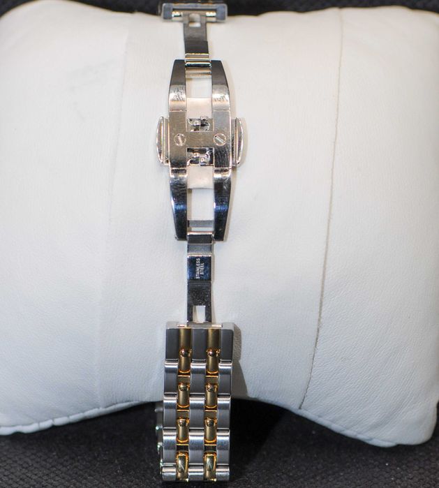 Швейцарски дамски часовник с диаманти - Raymond Weil Tango 5790