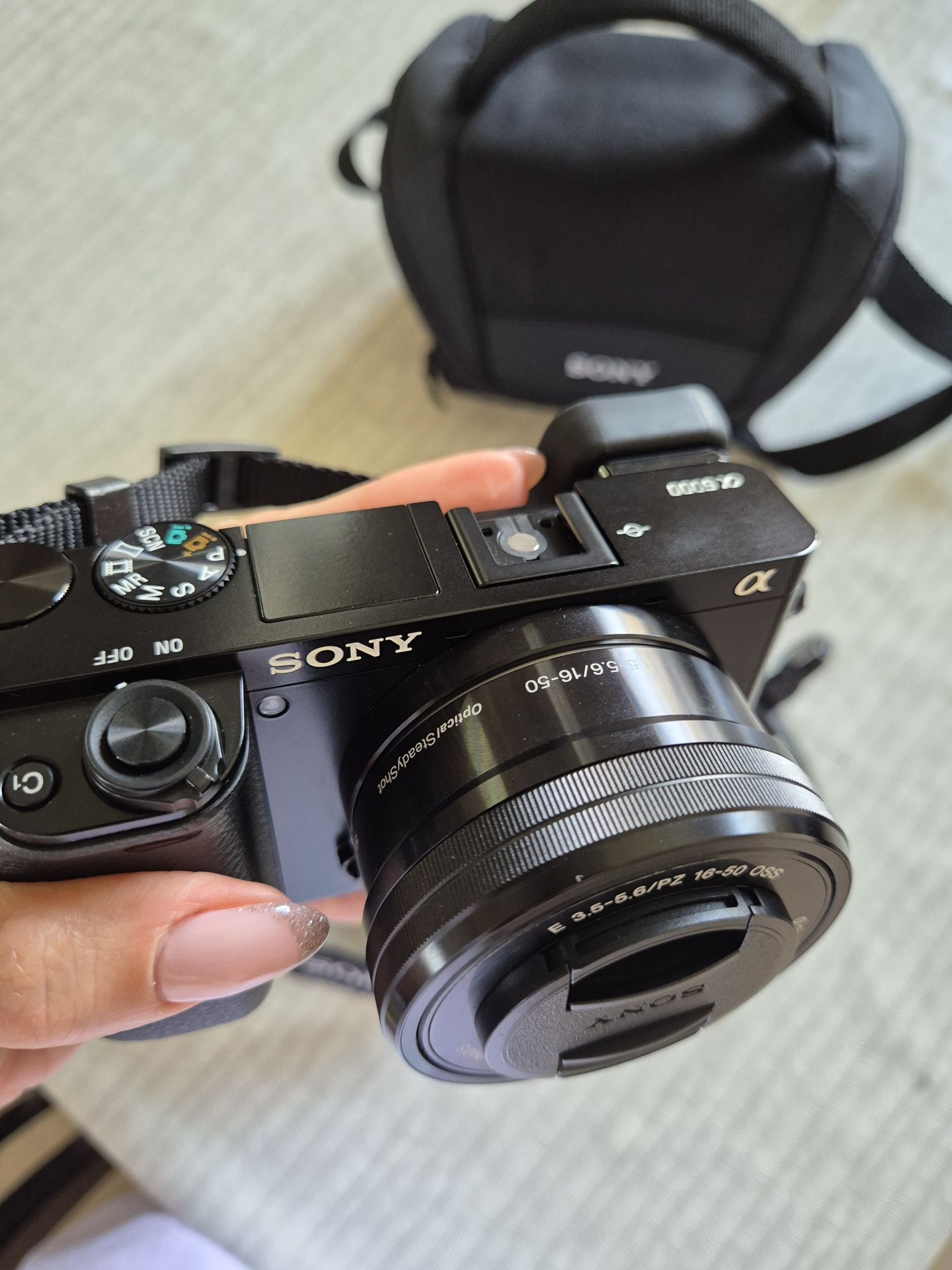 Sony A6000 Mirrorless