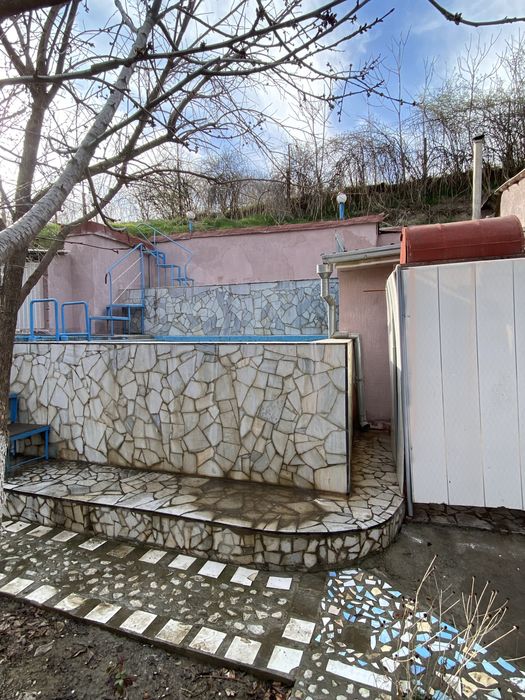 Продается дом в центре Чирчика