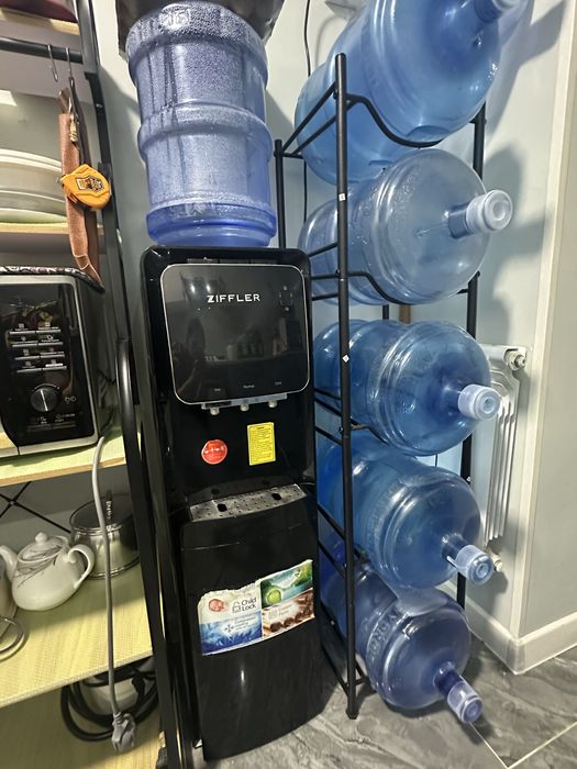 Куллер Ziffler suv qo'yishga podstavkasi bilan