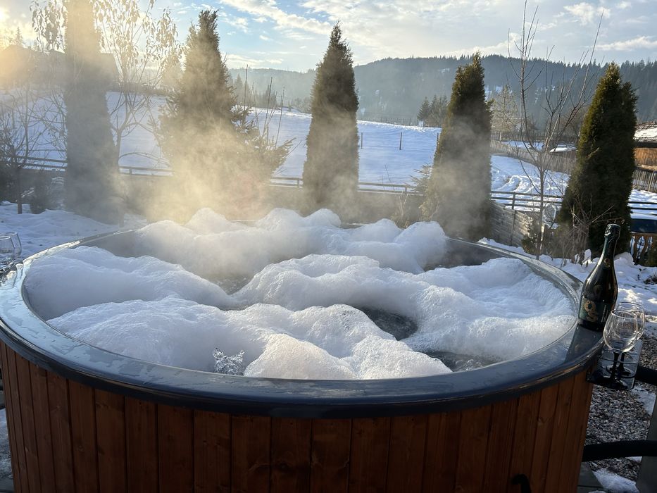 Cabana  Pensiunea paraul rece si Ciubar in Bucovina !