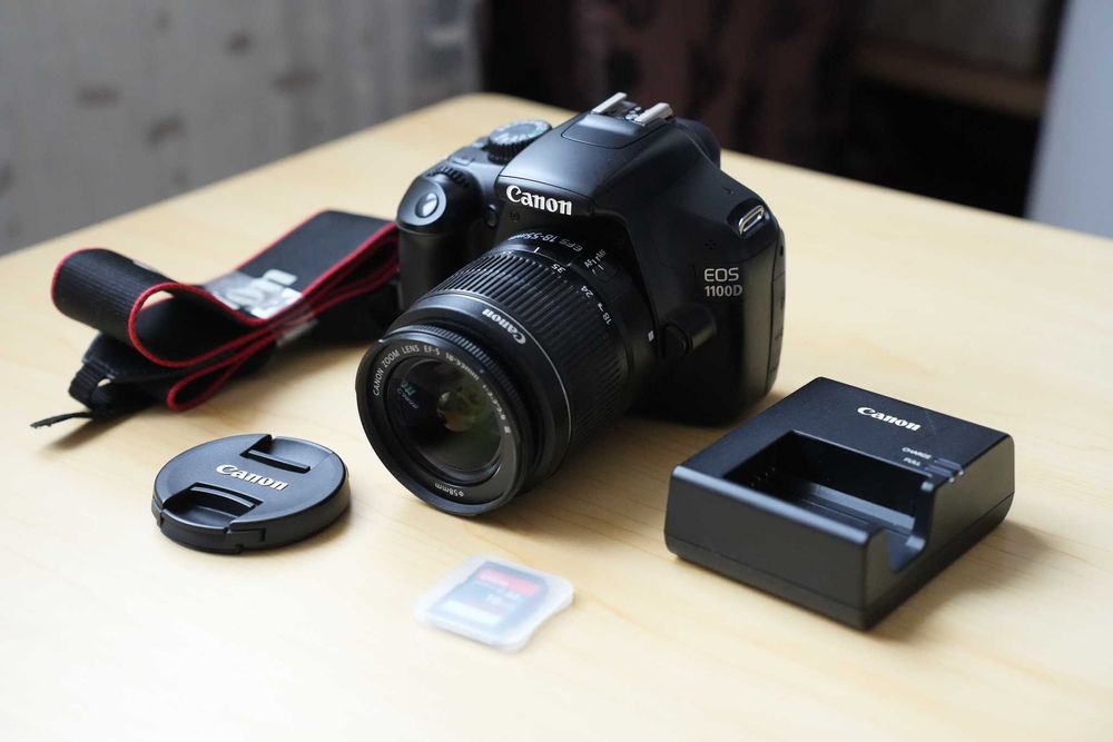 Vând aparat foto Canon EOS 1100D de vânzare – stare excelentă!