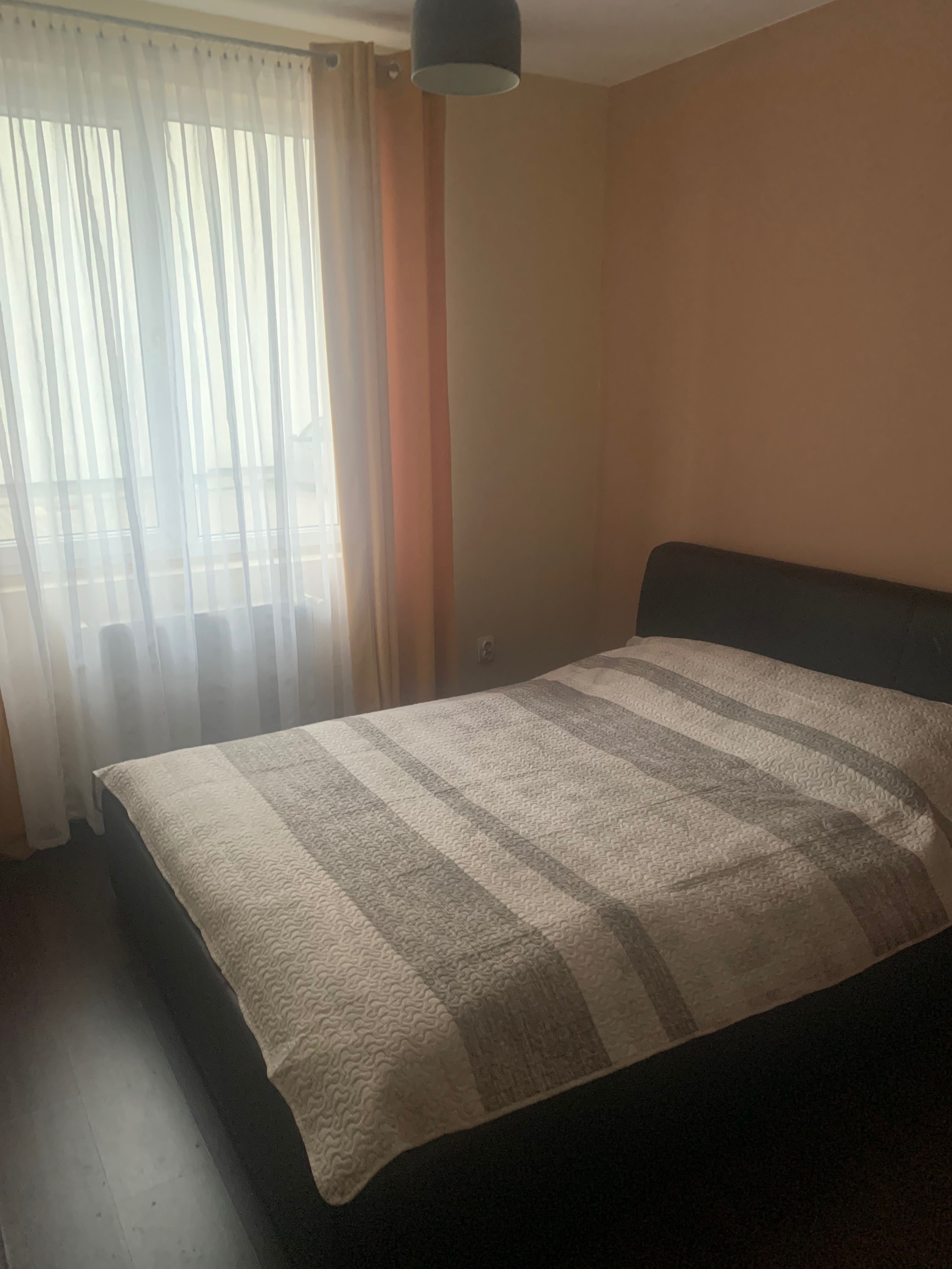 Apartament 3 camere, Floresti