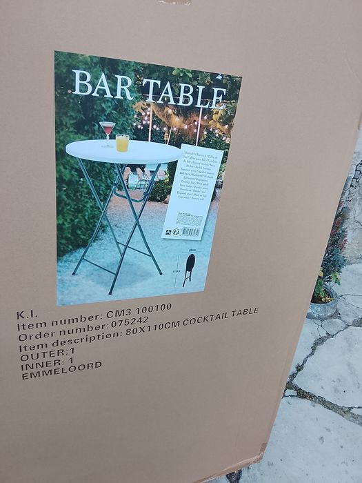 Vând 6 buc masa de bar