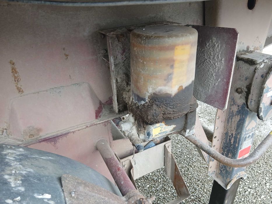 Semiremorca basculabila Langendorf