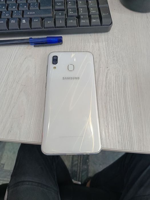 Samsung A30 sotiladi