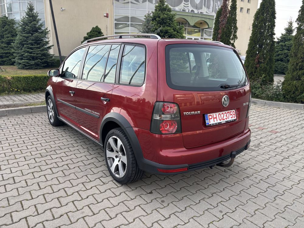 VW Touran Cross 2.0 170 Cp*Germania*Clima*Senzori*Jante 17*