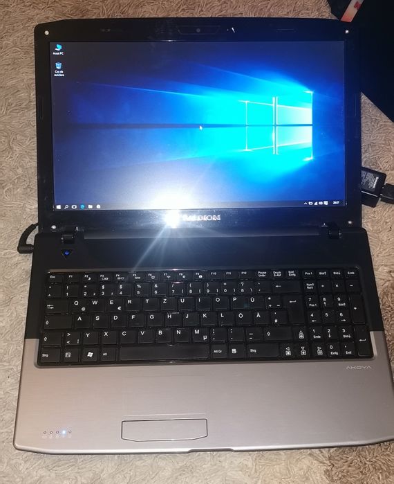 Laptop Medion Akoya E6226 Procesor i5-2430M 2,40GHz