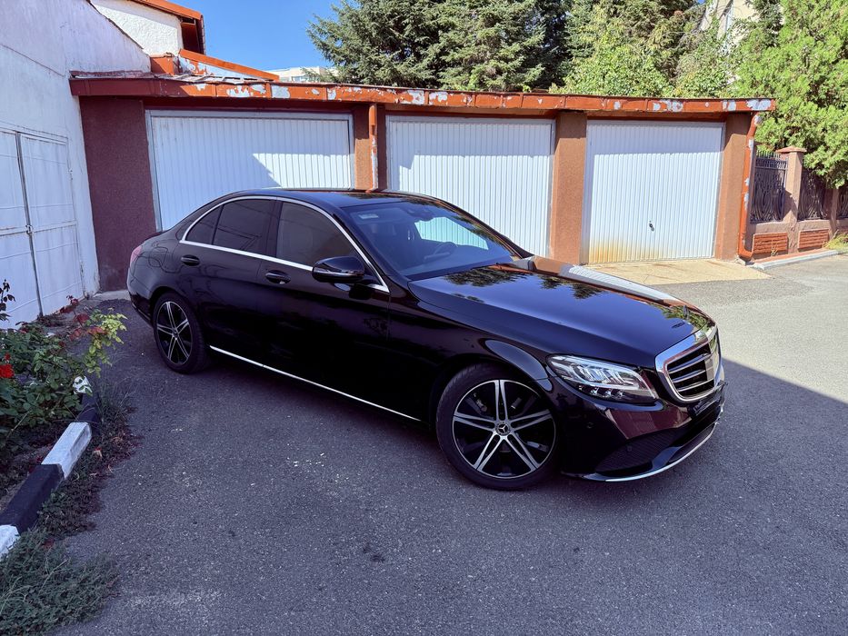 Mercedes-Benz C220d