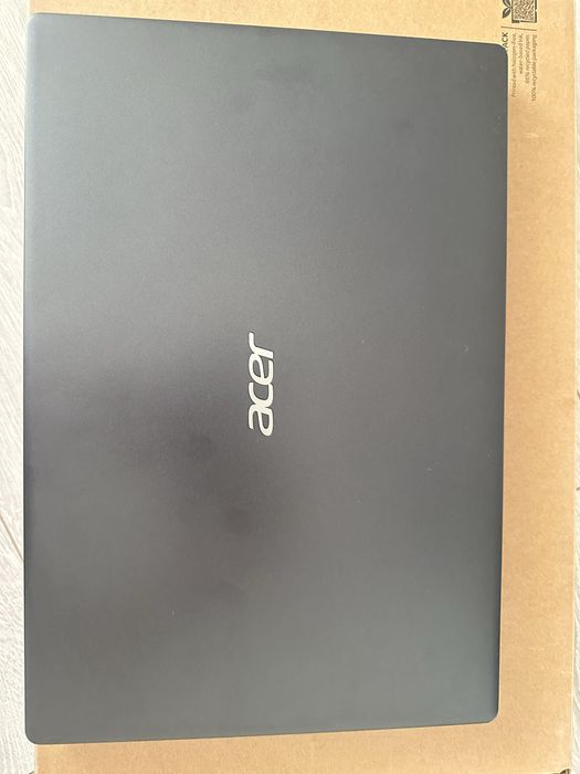 Ноутбук Acer aspire 3