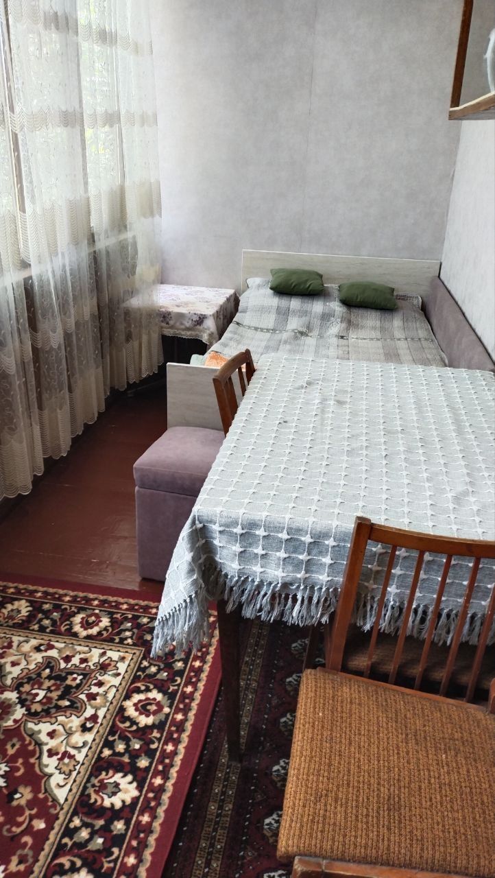 Сдаётся квартира Чиланзар 12 квартал 1/4/5 балкон 1,5 ×6
