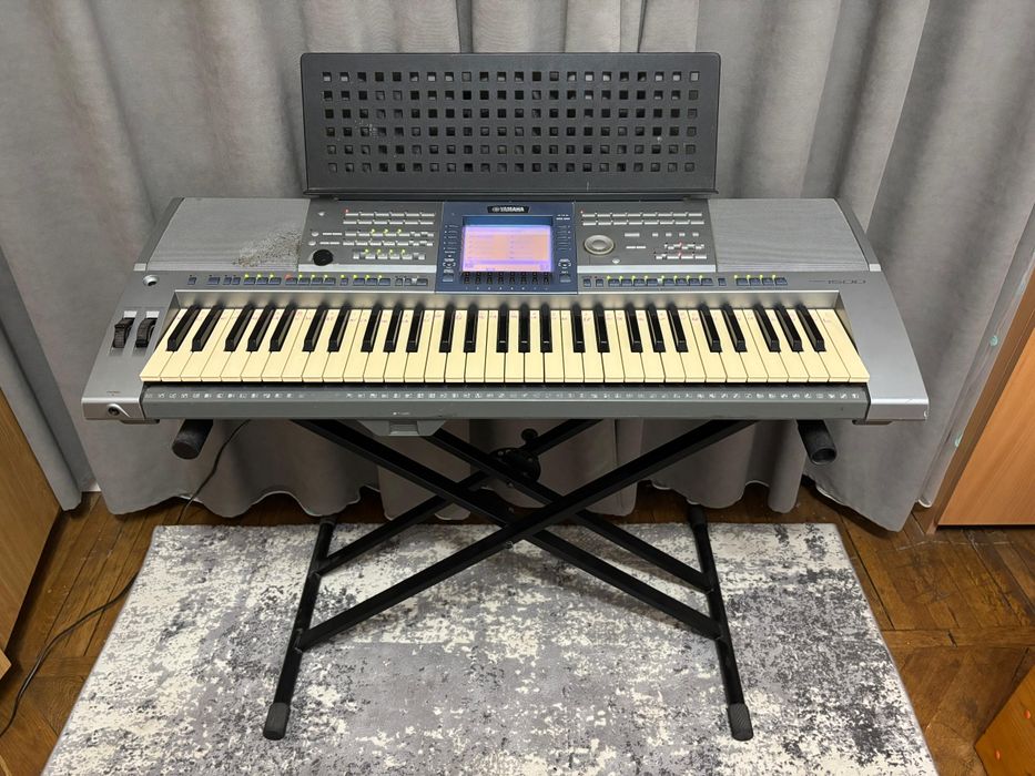 Orga Yamaha psr-1500
