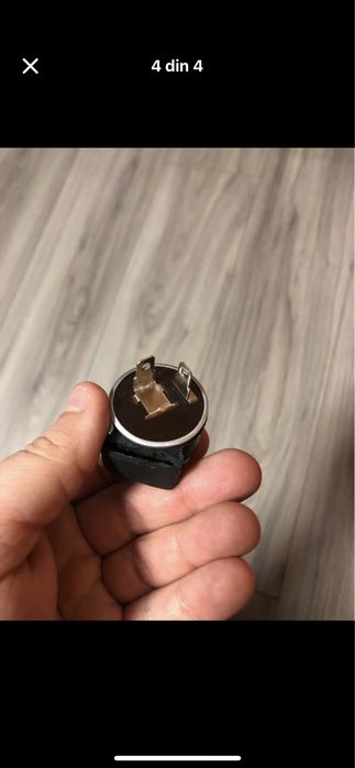 Releu universal pentru moto cu 2 papuci