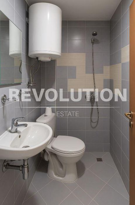 Дава се под наем Двустаен апартамент в Варна, Аспарухово - 65 кв.м за 350 € - Снимка #4