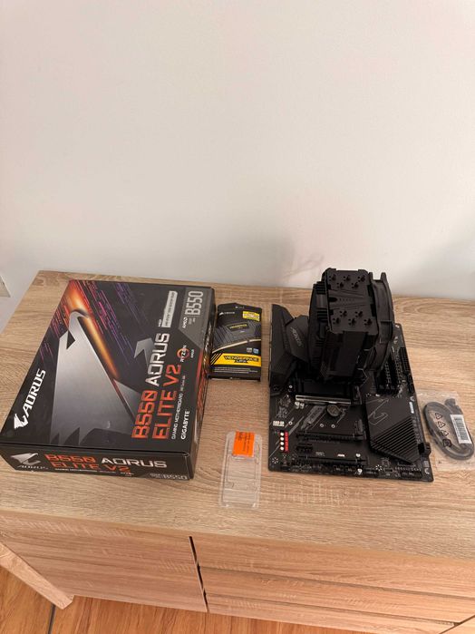 Kit - Ryzen 5700X3D | B550 Aorus Elite V2 | 32GB RAM