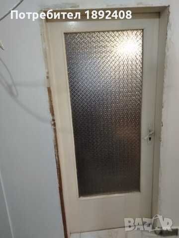 Интериорни врати с брави