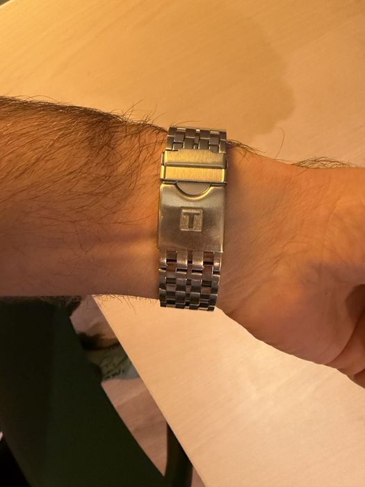 Часовник Tissot PRC 100 запазен