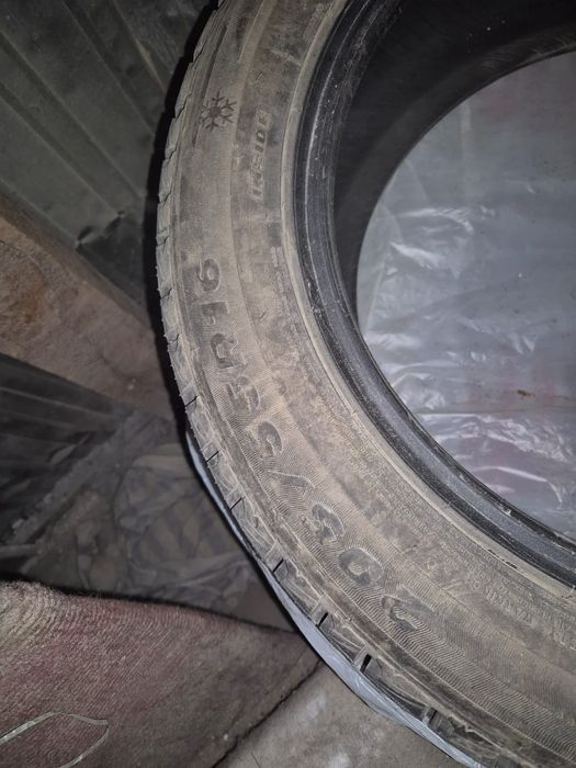 Резина на зиму. Каталось ровно 1 месяц.