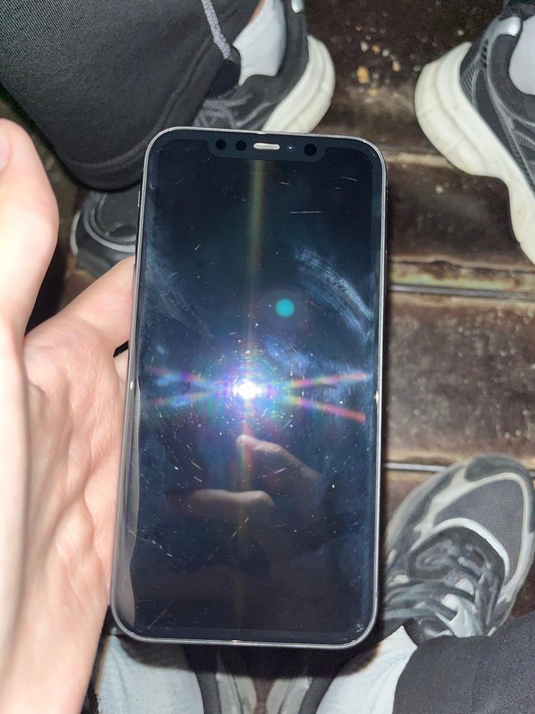 обменяю iphone 11 и samsung A24