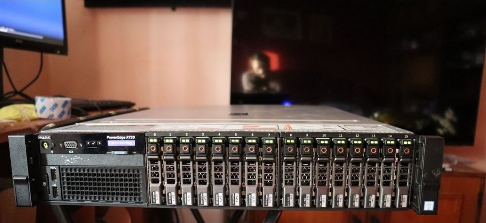 Server Dell PEdge R730 16Bays 14.4Tb 32 Cores 2xE5-2698 V3 128Gb X520