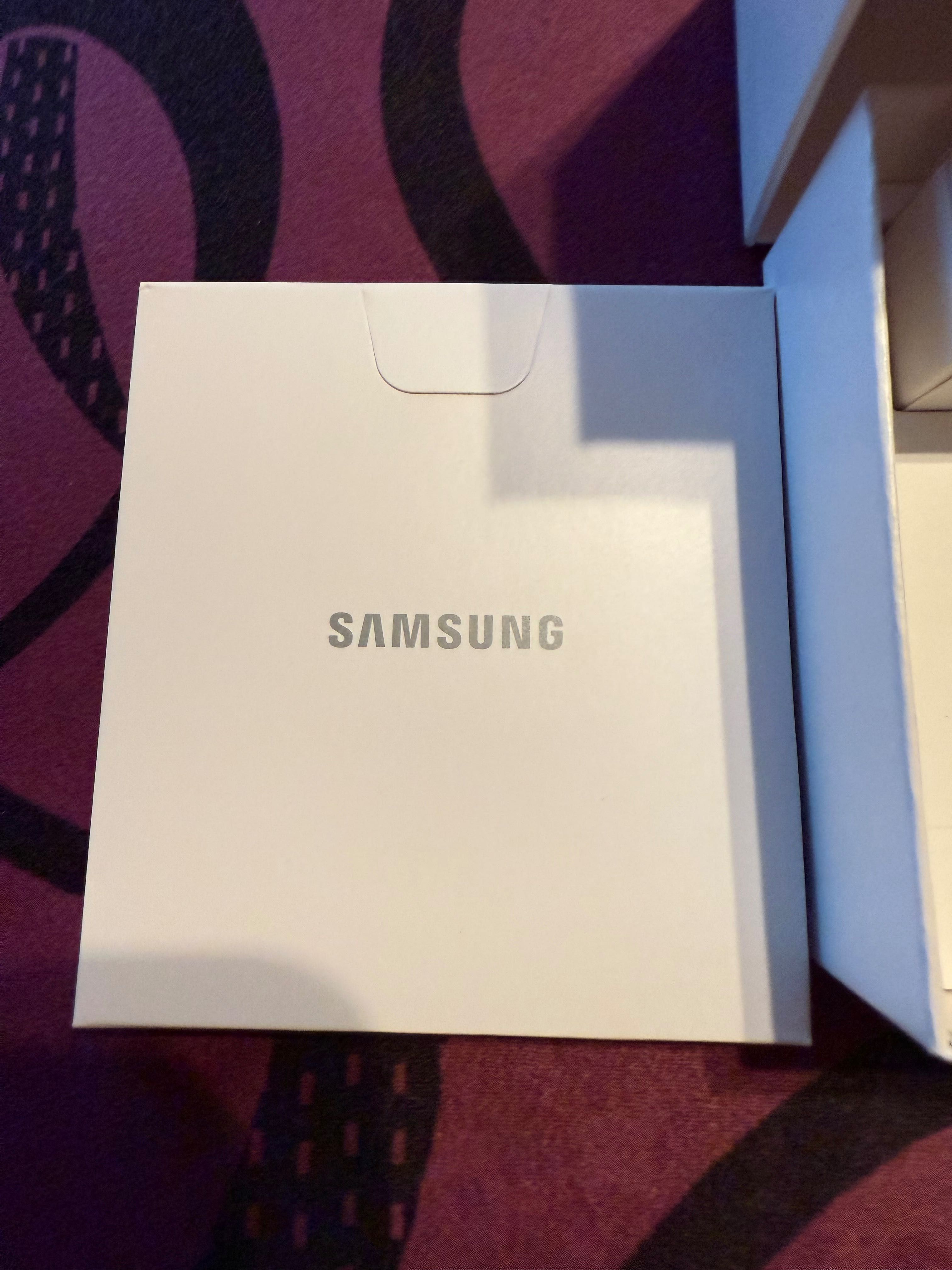 Слушалки Samsung galaxy buds 2