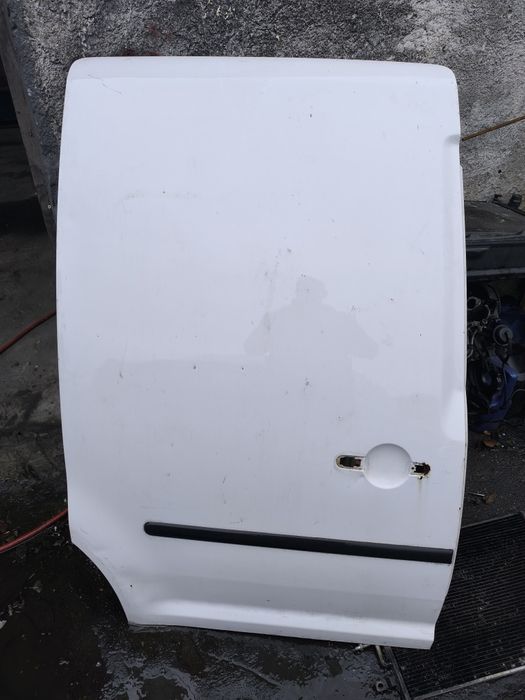 Usa culisanta dreapta Caddy 3