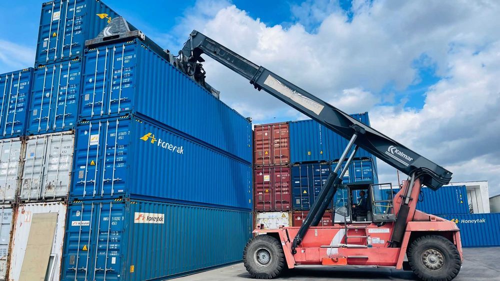 Container maritim 40 HQ NOU alb 2018 6/10 Botosani